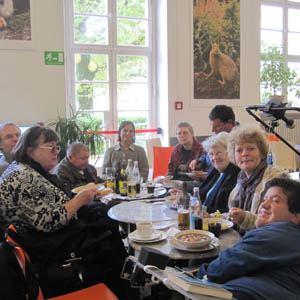 Gruppe beim Kaffe nach der wanderung