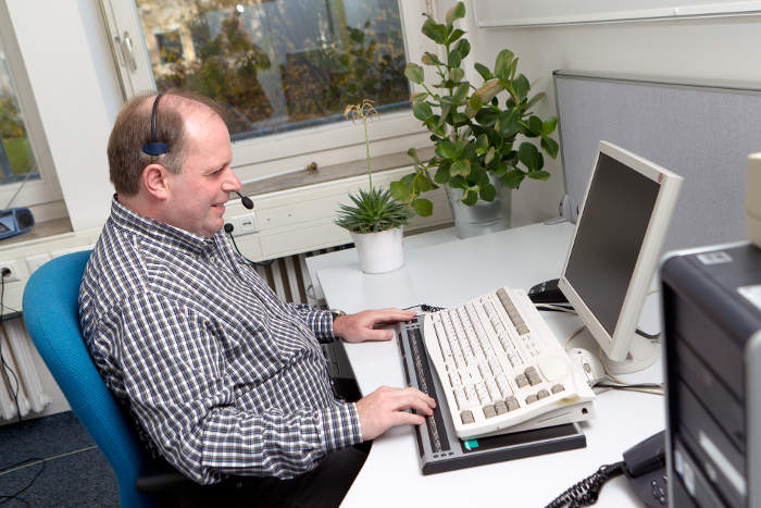 Michael Neuer an seinem Arbeitsplatz