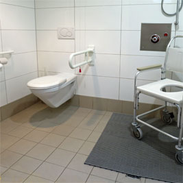 WC mit Dusche Chiemgau Therme, Bad Endorf Foto1