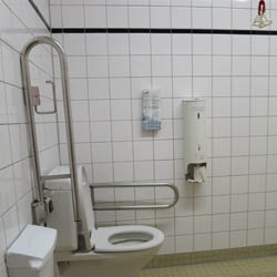 WC Bad Forstenrieder Park Damen Foto0