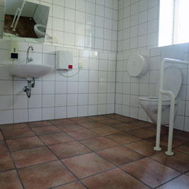 WC Bahnhof Bernau Foto0