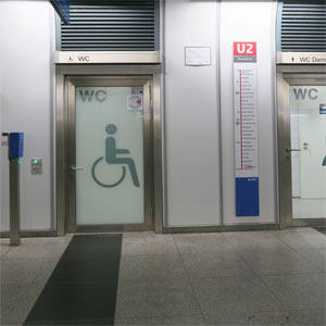 WC Bahnhof Feldmoching Foto0