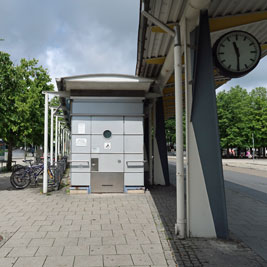 WC Bus- Bahnhof Fürstenried West Foto0