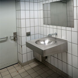 WC U- Bahnhof Haderner Stern Foto1