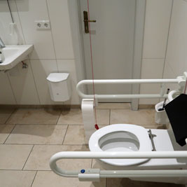 WC Asam Schlössl Foto1