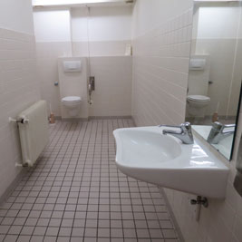 WC Bayerisches Schnitzel- und Hendlhaus Foto1