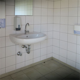 WC Schlosswirtschaft  Mariabrunn, Röhrmoos Foto2