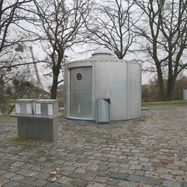 WC Olympiastadion Ebene Null Foto0